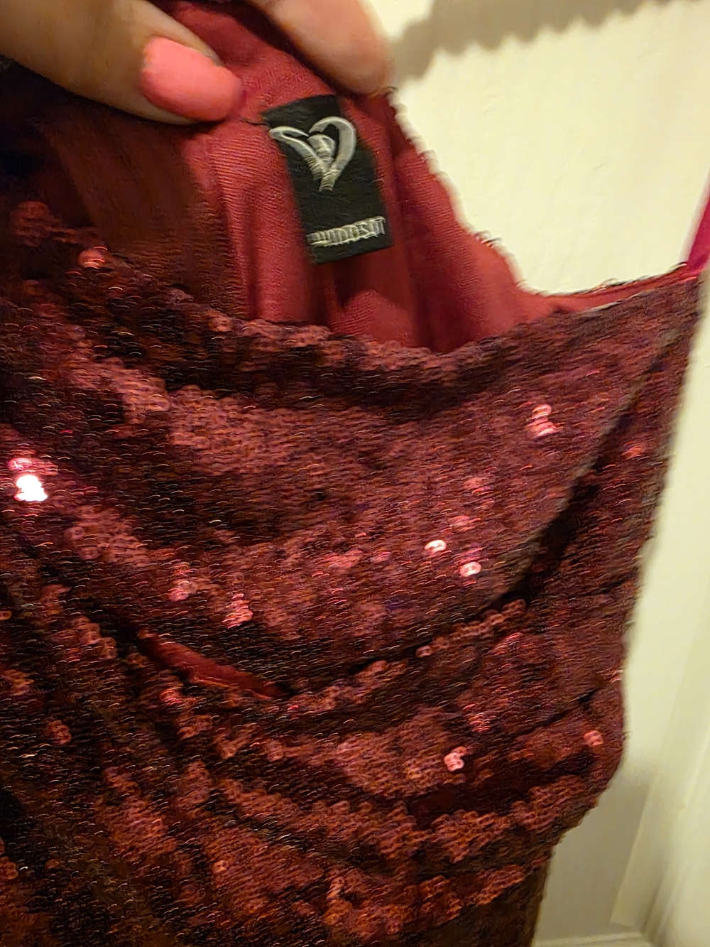 Windsor One-Shoulder Sequin Midi Dress in Burgundy - Picture 3 of 3